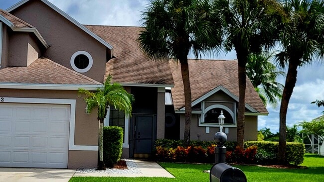 Building Photo - 12732 Meadowbreeze Dr