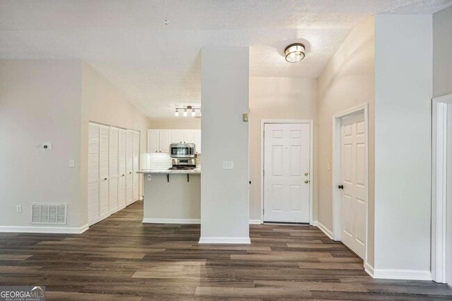 Building Photo - 1371 Keys Crossing Dr NE