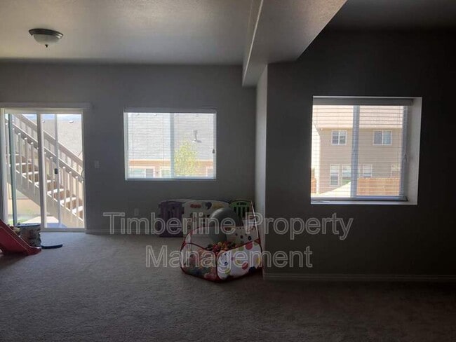 Building Photo - 10814 Warm Sunshine Dr