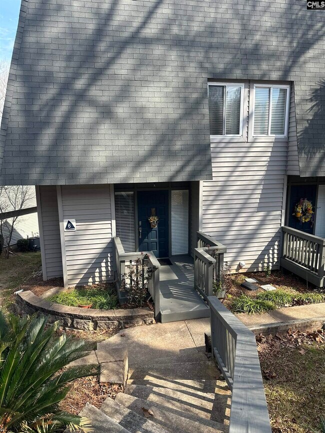 Building Photo - 301 Harbor Heights Dr