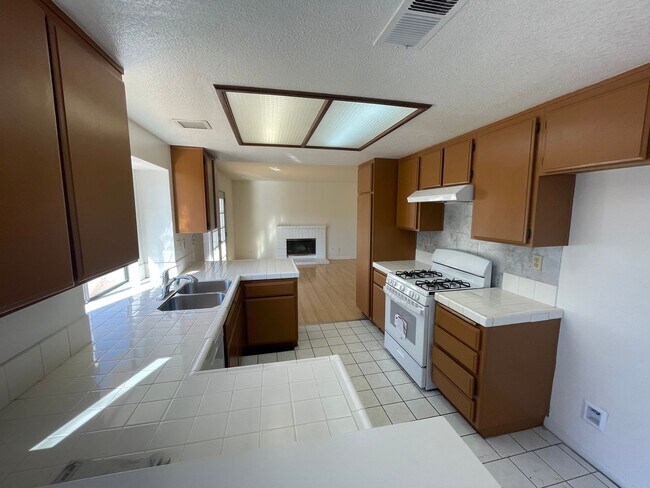 Building Photo - 24399 Fiji Dr