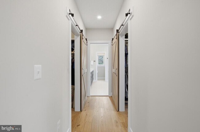 Building Photo - 1304 Gahant Rd