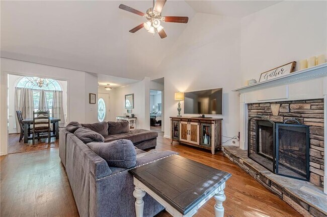 Building Photo - 262 Morse Elm Loop
