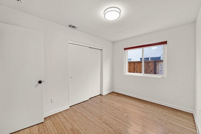 Building Photo - 1005 Mabel Josephine Ct