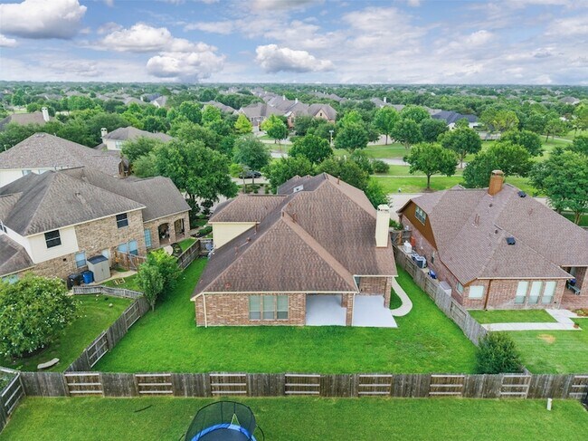 Building Photo - 19014 Ridge Cove Ln