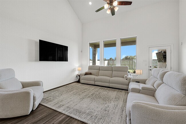 Building Photo - 13405 Emerald Mallard Dr