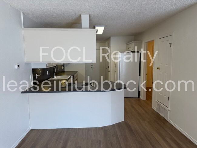 Building Photo - 8304 Raleigh Ave