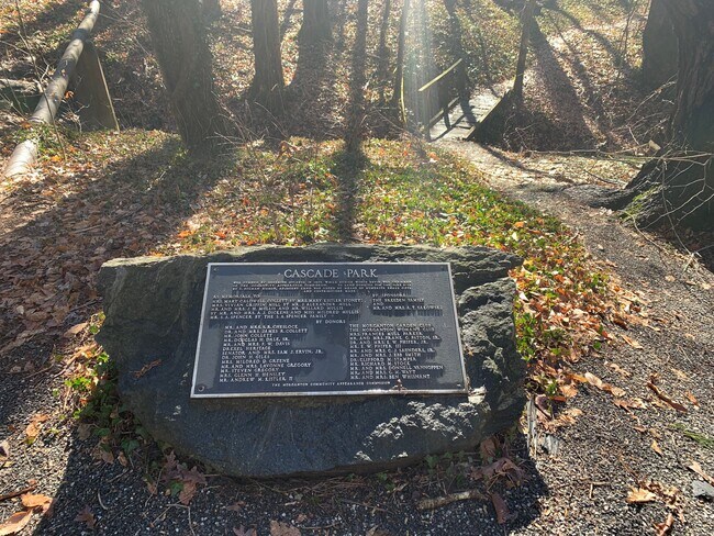 Building Photo - 217 Morehead St