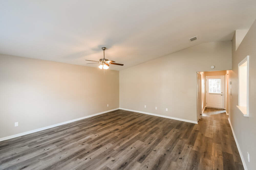 Building Photo - 1638 Sandy Hollow Loop
