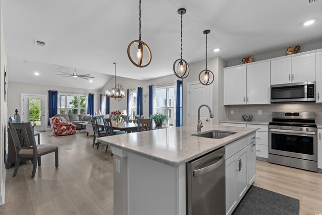 Building Photo - 863 Gammon Dr