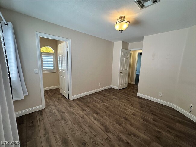 Building Photo - 8305 Bermuda Beach Dr