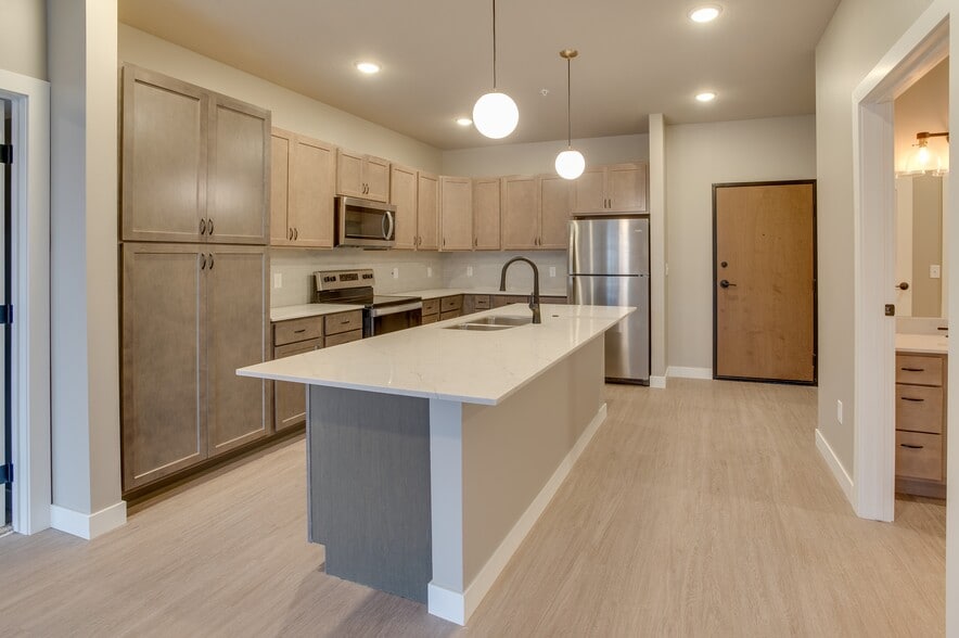 Primary Photo - Bella Rose Apartments
