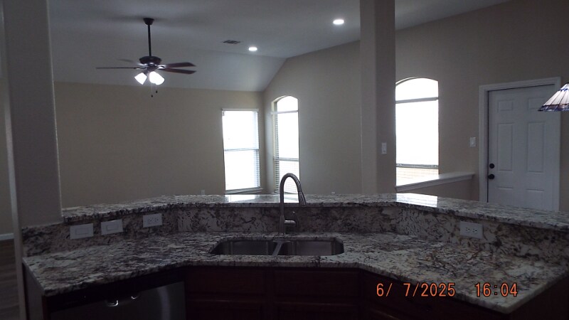 Building Photo - 4107 Grovetree