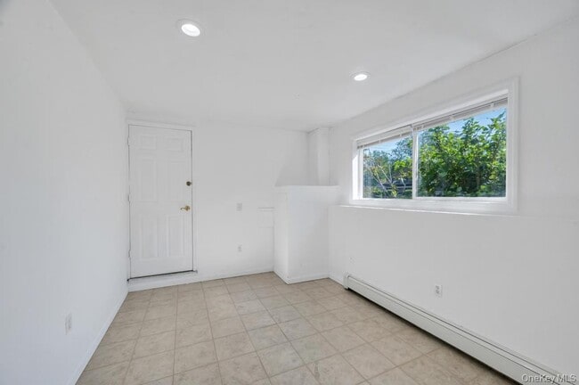 Building Photo - 20 Handsome Ave