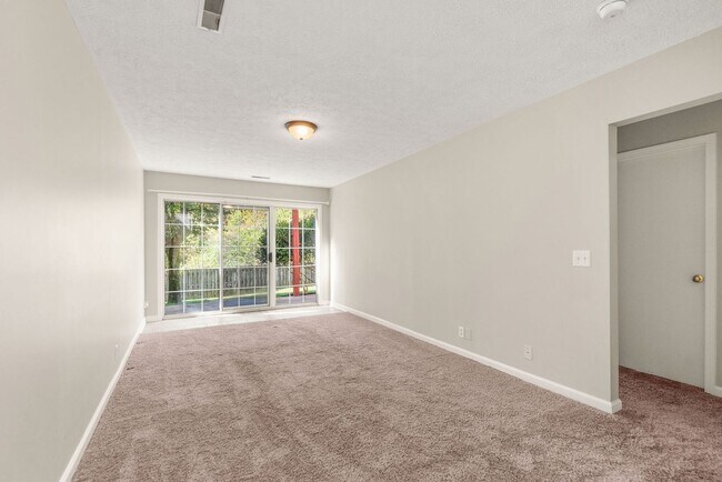 Building Photo - Highly sought after Chesney Glen division....
