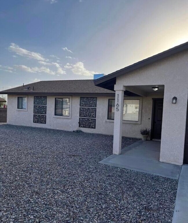 Building Photo - 1165 Sunny Ridge Dr