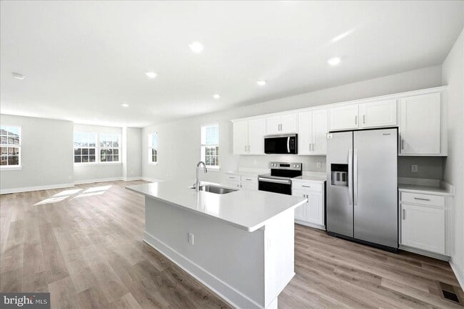 Building Photo - 1829 Harvest Dr