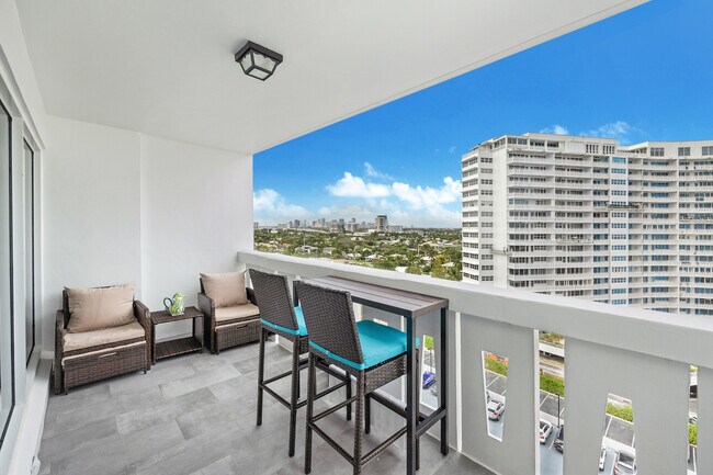 Building Photo - 2100 S Ocean Dr