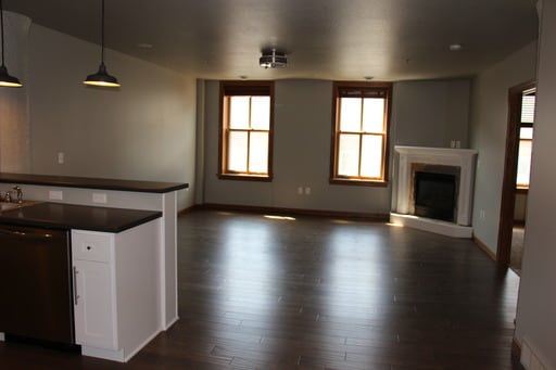 Building Photo - 221 S Phillips Ave