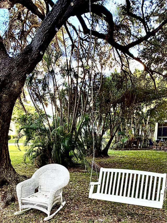 Building Photo - 433 Durham O