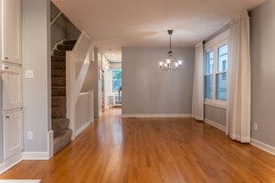 Building Photo - 3835 N Fremont St