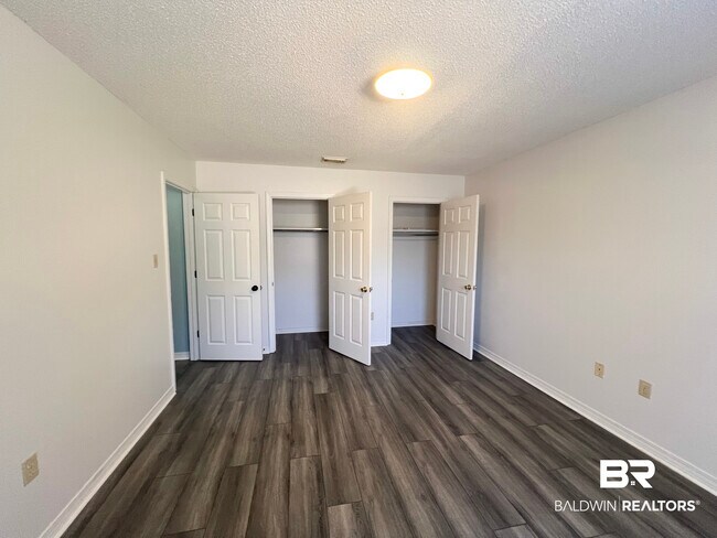 Building Photo - 12557 Co Rd 49
