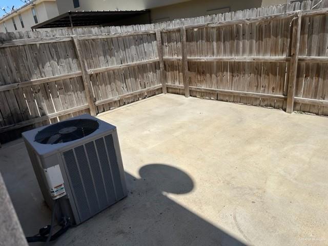 Building Photo - 14 W Fig Ave