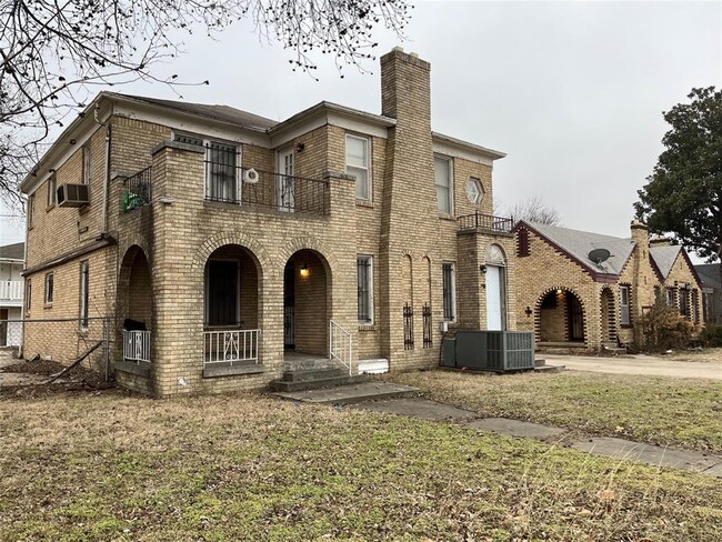 Building Photo - 1802 Exchange Ave