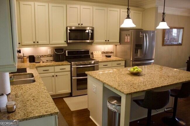 Building Photo - 2559 Willow Fld Xing