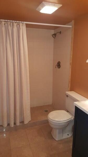 Building Photo - 733 SE 1st Way