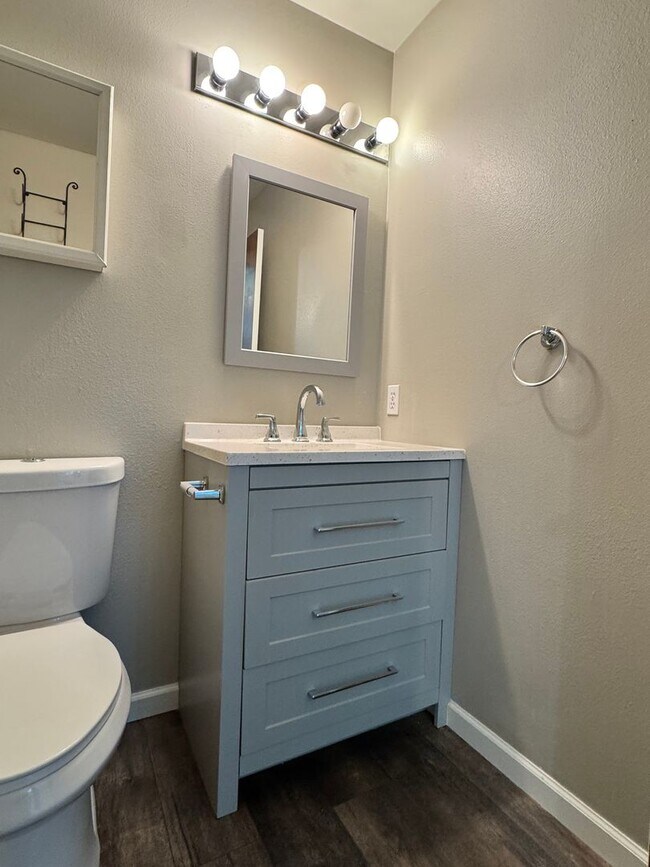 Building Photo - 4957 Pear Butte Dr