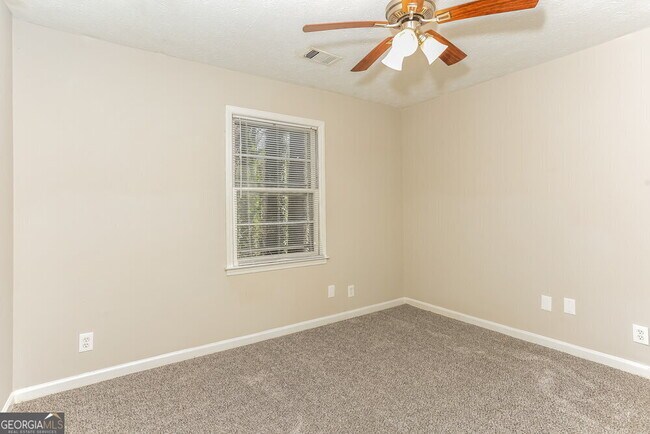 Building Photo - 3656 Chestnut Lake Ct