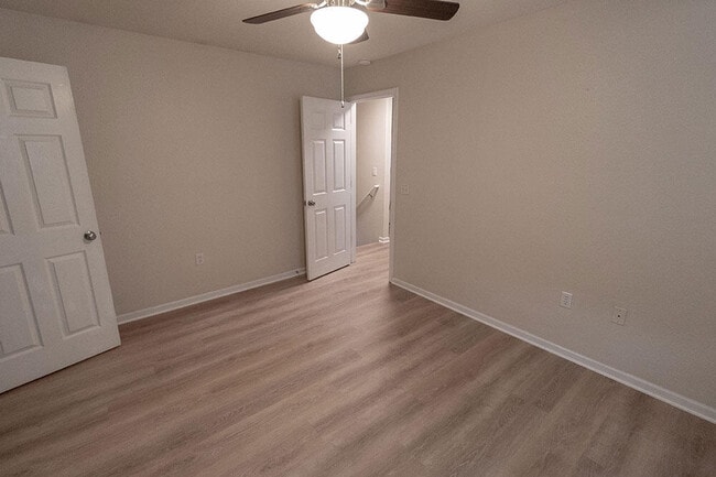 Building Photo - 1325 Godas Cir