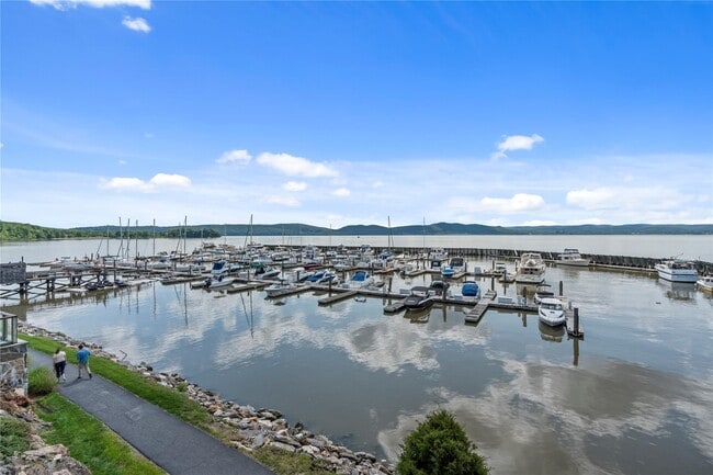Building Photo - 1410 Half Moon Bay Dr
