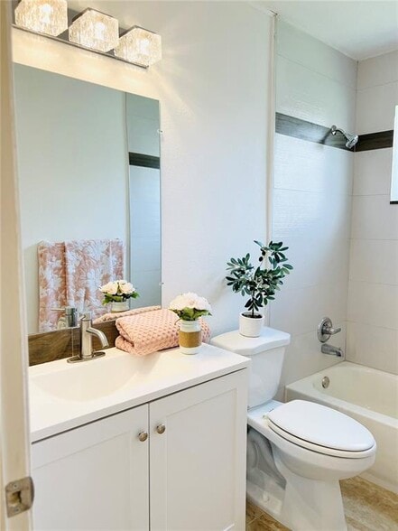 Building Photo - 3962 NW 36th Way