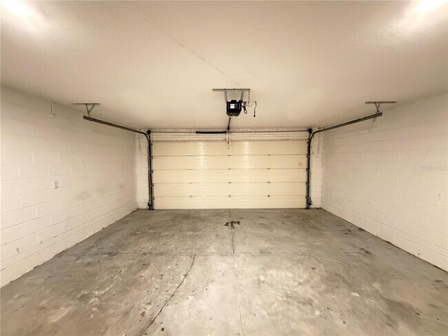 Building Photo - 13481 SW 60th Ave