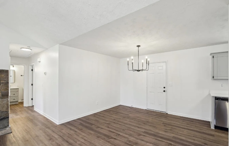 Building Photo - 109 Rosswood Dr