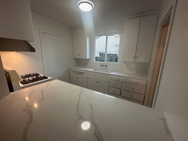 Building Photo - Remodeled Duplex with Quartz Kitchen Counter Tops
