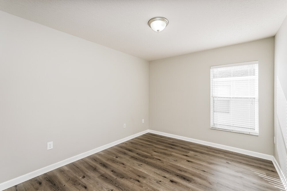 Building Photo - 30441 Annadale Dr