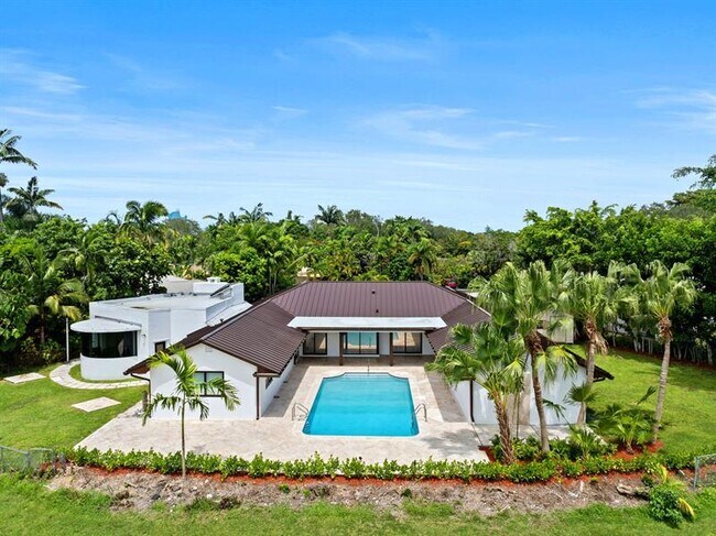 Building Photo - 5220 N 31st Pl