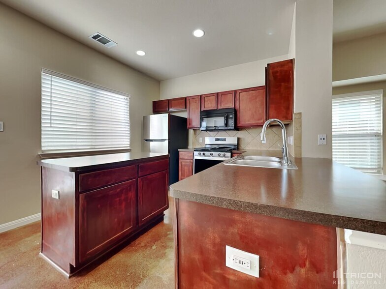 Building Photo - 4520 Kind Way