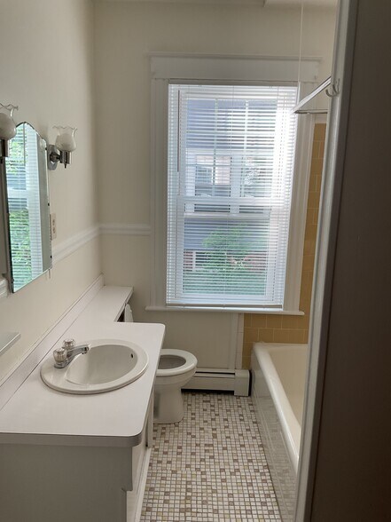 Bathroom - 154 5th St