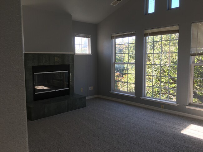 Building Photo - 551 59th Street