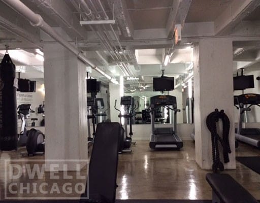 Building Photo - 1305 W Wilson Ave