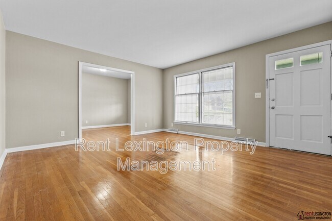 Building Photo - 1036 Whitehall Pl