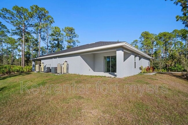 Building Photo - 341 Reeves St