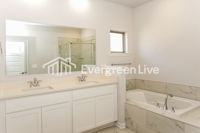 Building Photo - 113 Ashby Pond Dr