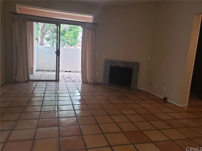 Building Photo - 208 Villa Point Dr