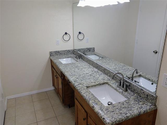 Building Photo - 5319 Little Creek Ct