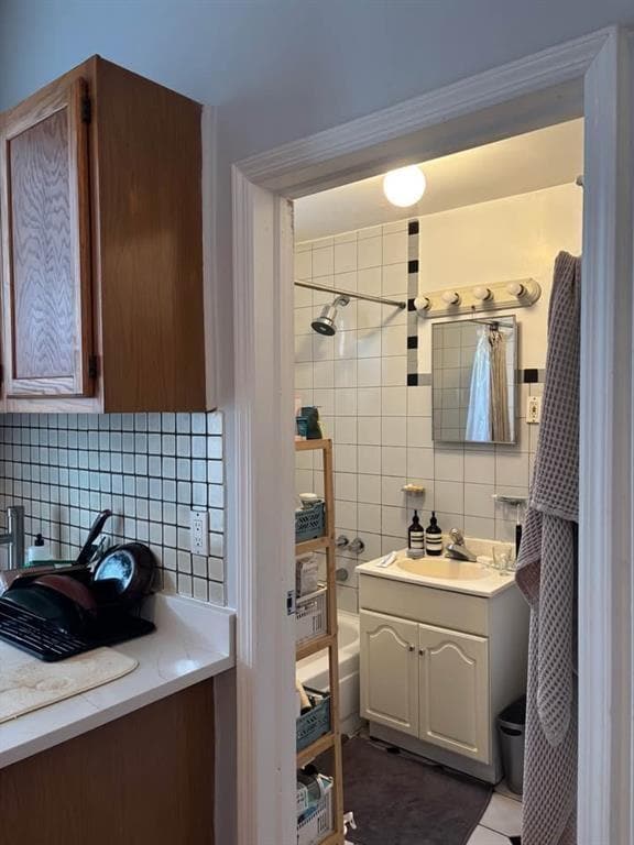 Building Photo - 42 Clermont Ave